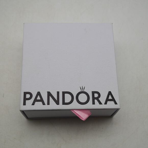 Pandora Moments Red Woven Leather Bracelet Gold Clasp 7.5 inches Long - Picture 3 of 7